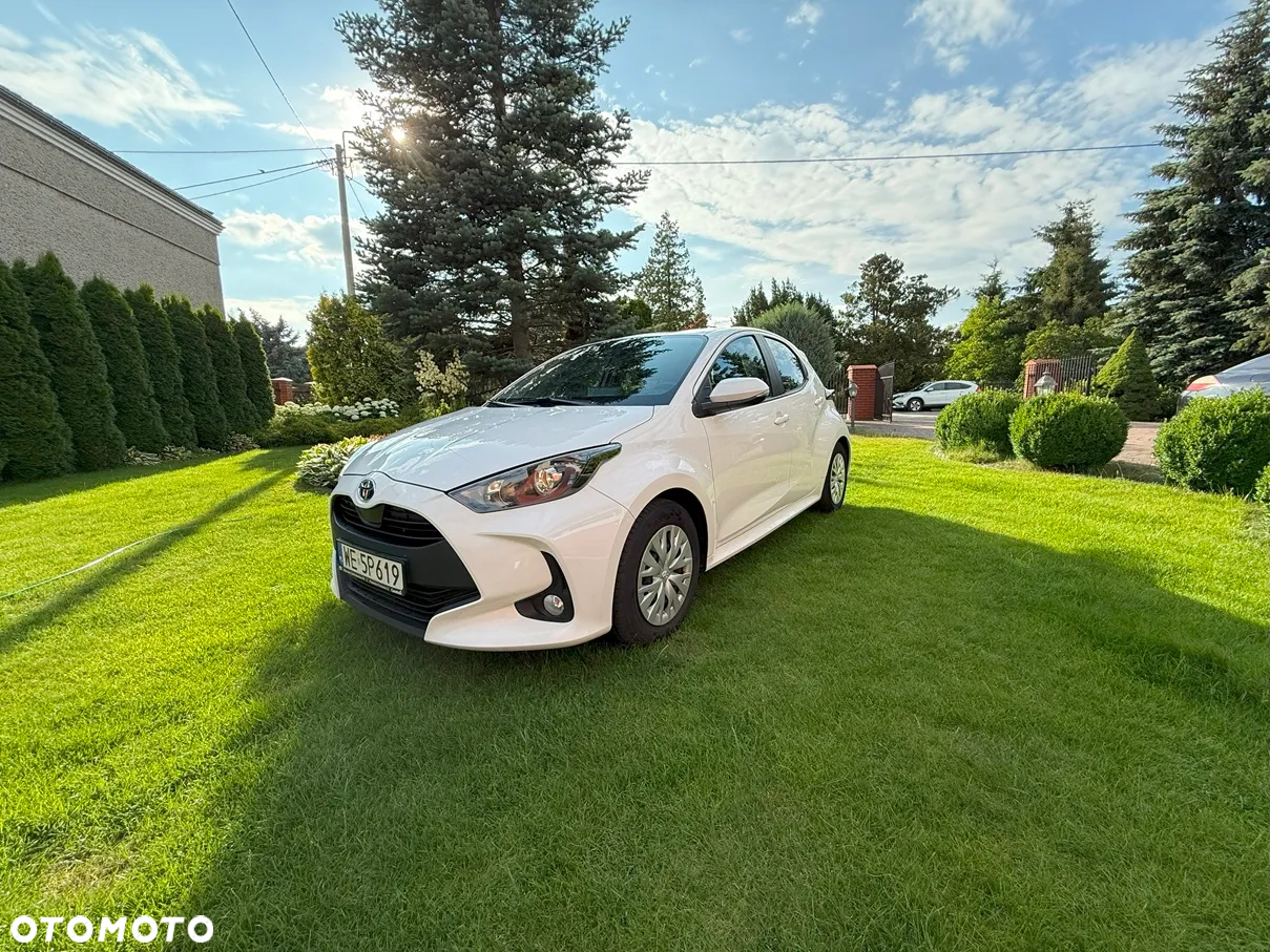 Toyota Yaris 1.5 Comfort CVT - 2