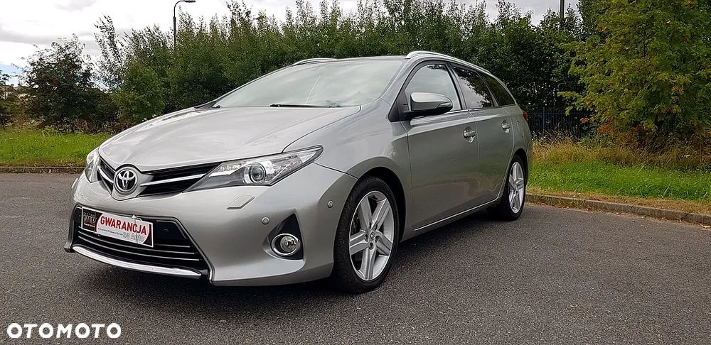 Toyota Auris 2.0 D-4D Prestige - 1