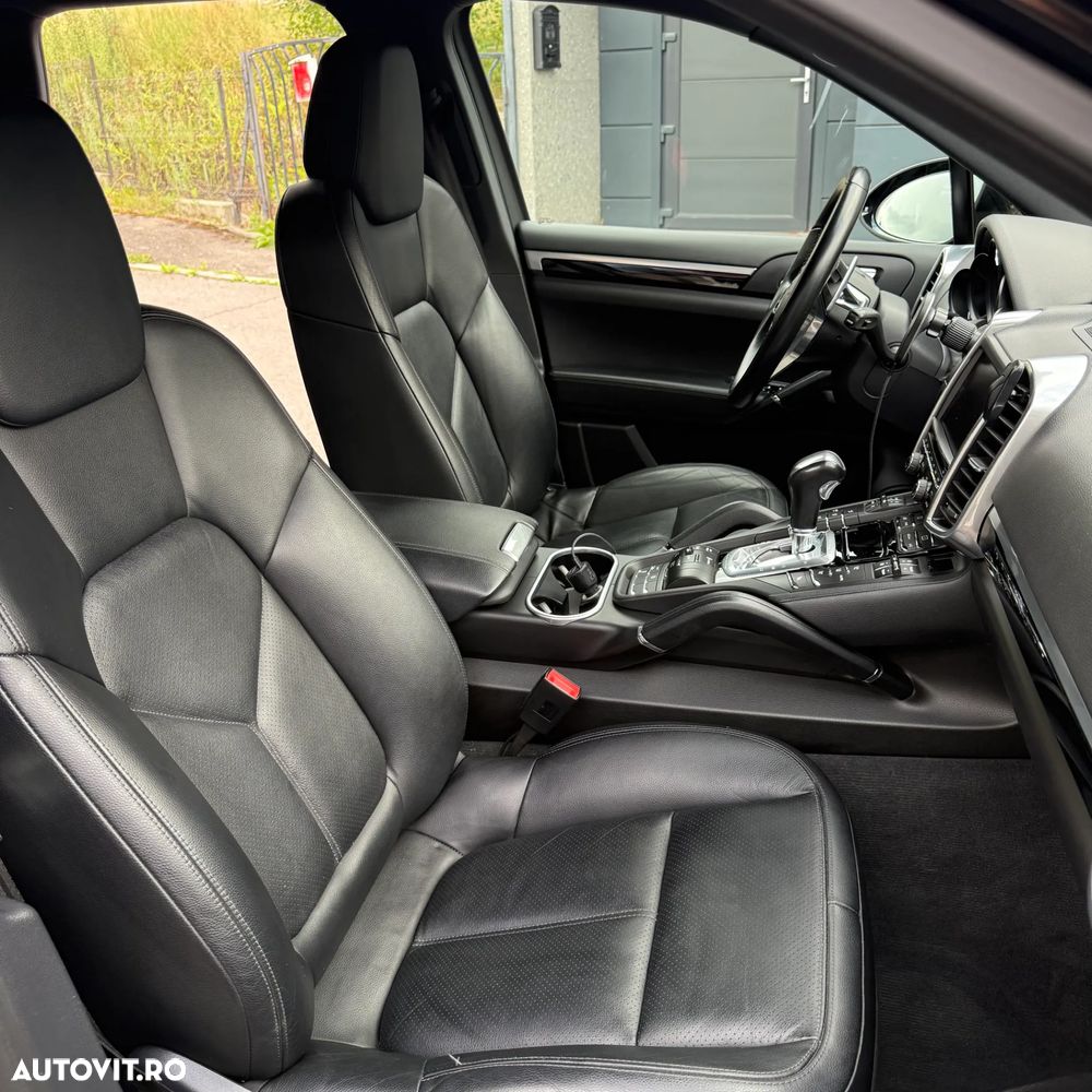 Porsche Cayenne 3.0TD TipTronic - 8