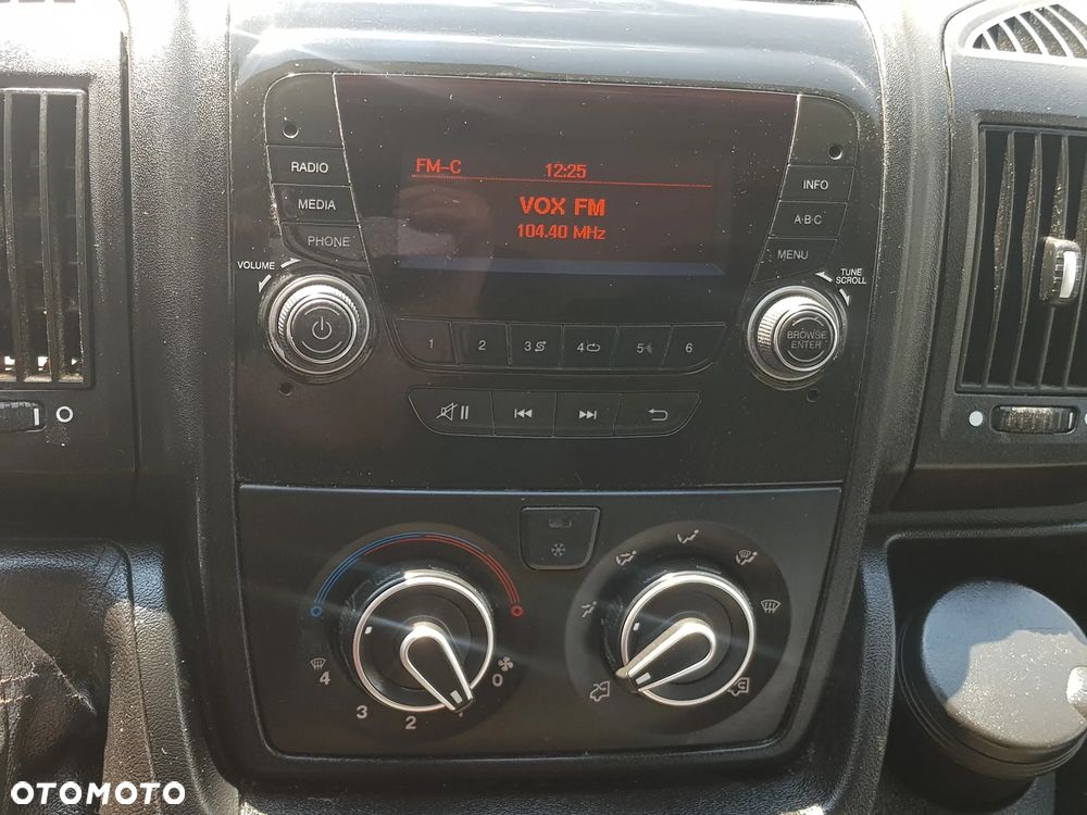Peugeot 2021R BOXER L2H2 DUCATO 2.2CDTI 3.5t 140KM FWD 4d - 17