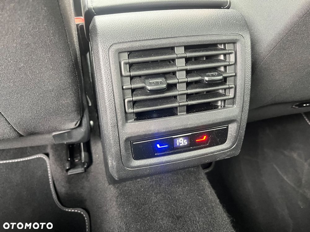 Volkswagen Golf - 19