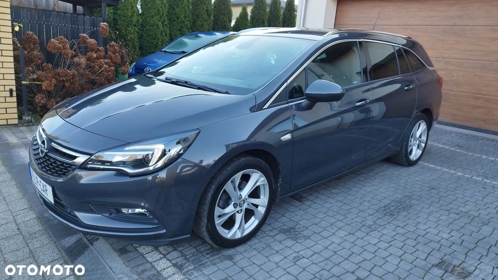 Opel Astra 1.4 Turbo Edition - 1