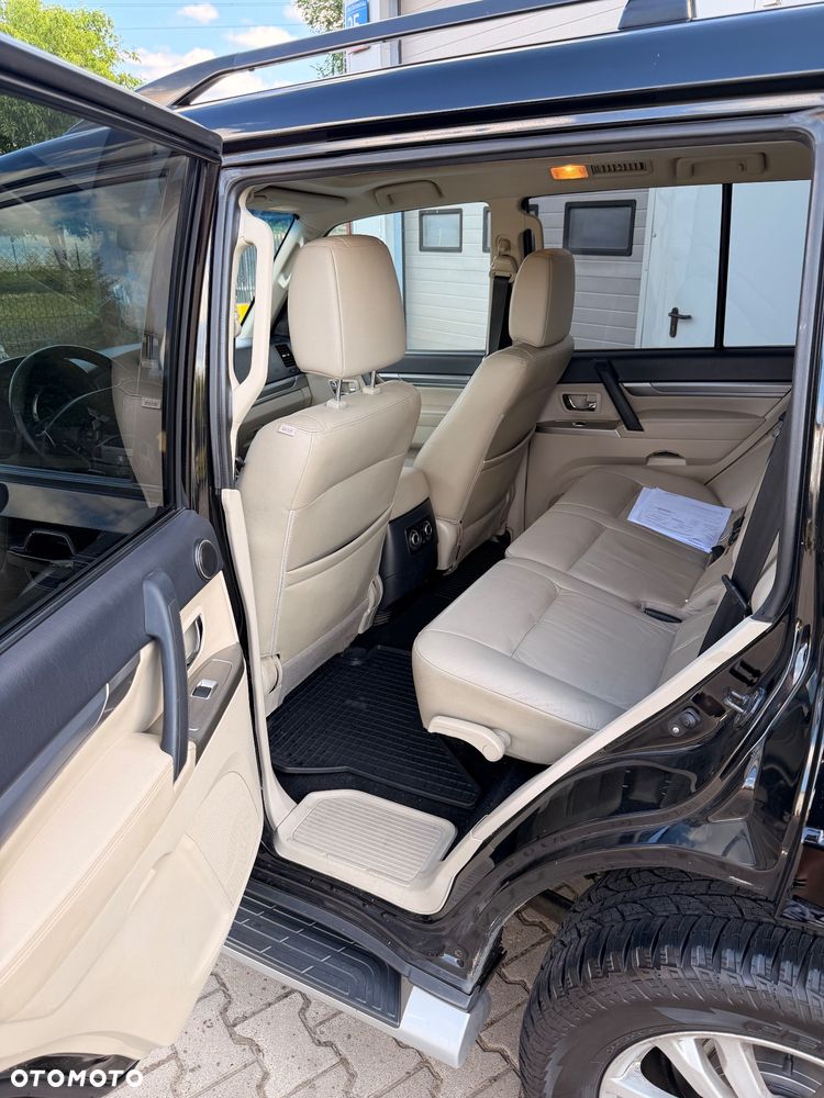 Mitsubishi Pajero 3.2 DID Instyle EU6 - 10