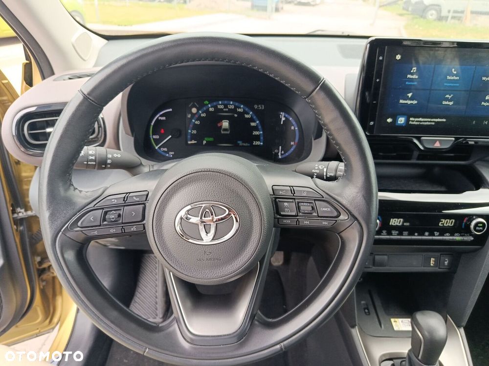 Toyota Yaris Cross - 17
