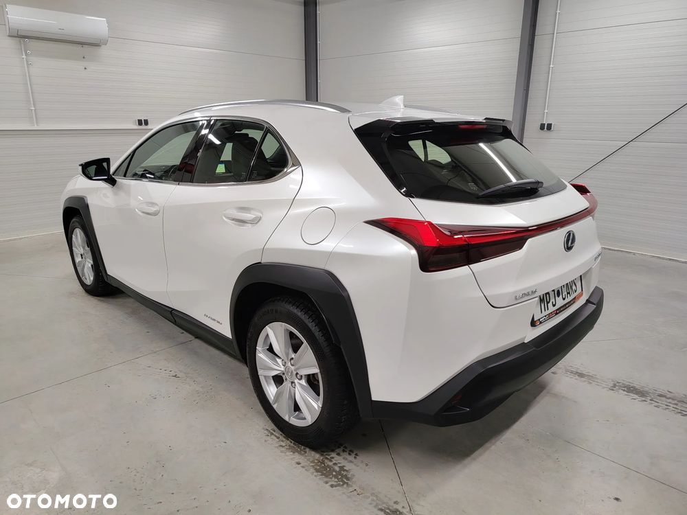 Lexus UX 250h Elegance 2WD - 10