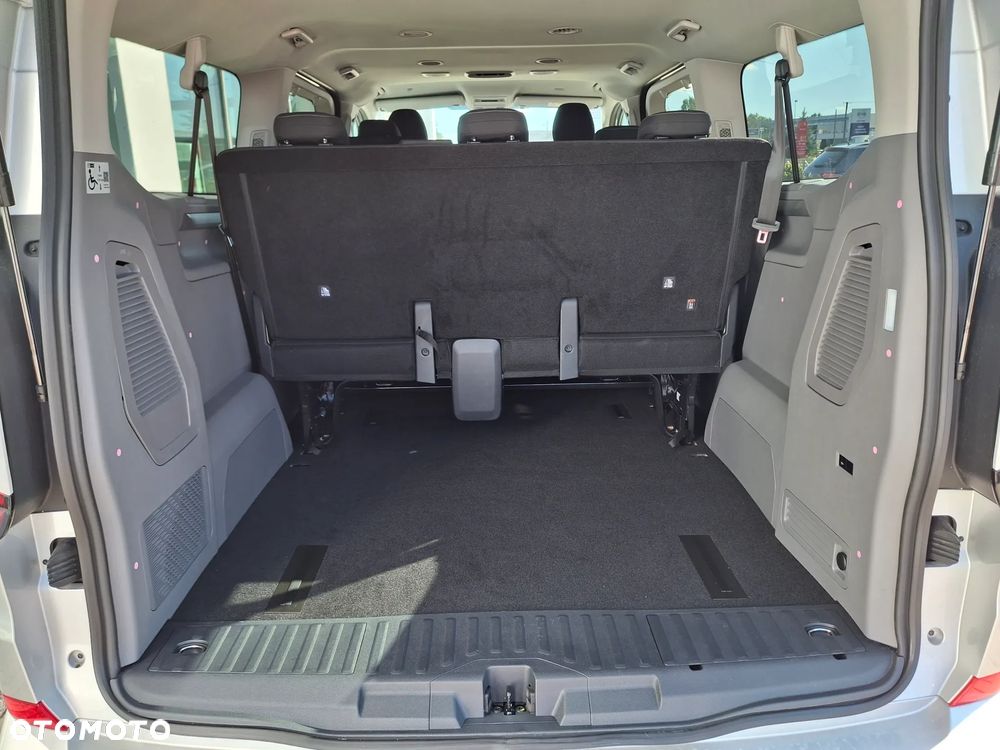 Volkswagen Caravelle - 34