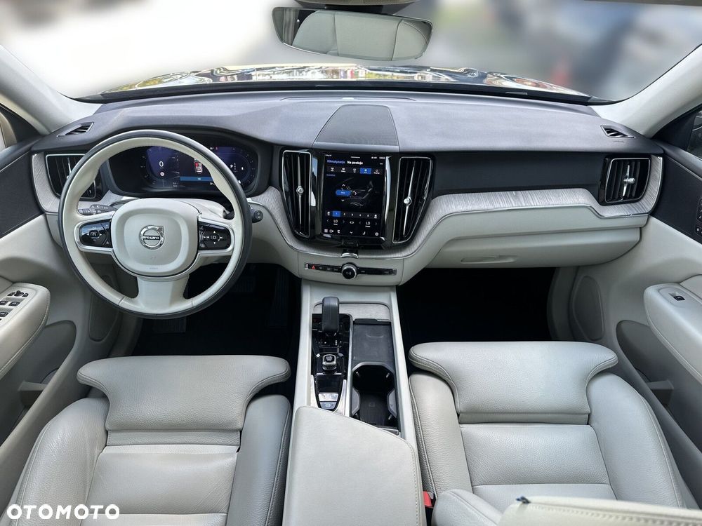 Volvo XC 60 B4 B Plus Bright - 13