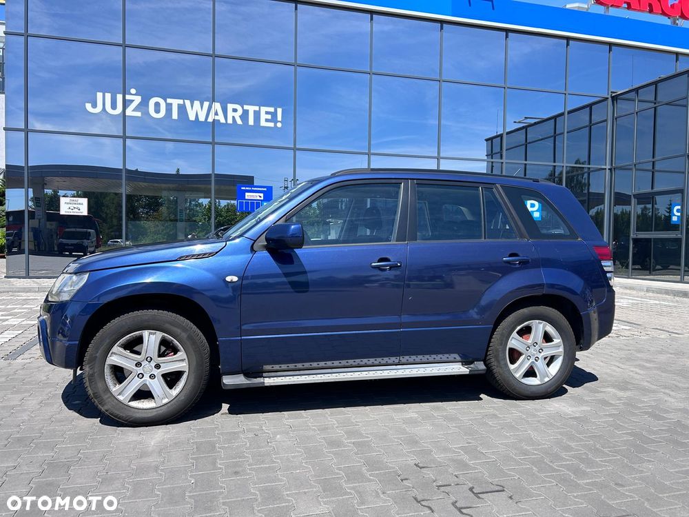 Suzuki Grand Vitara 2.0 - 11