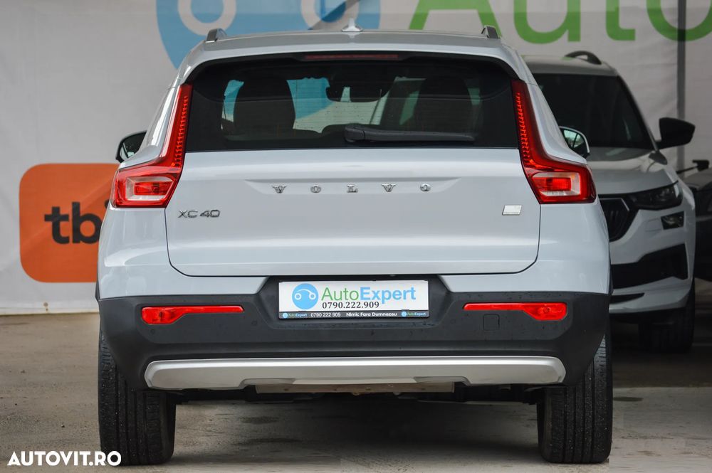 Volvo XC 40 T4 Recharge DKG Plus Bright - 14
