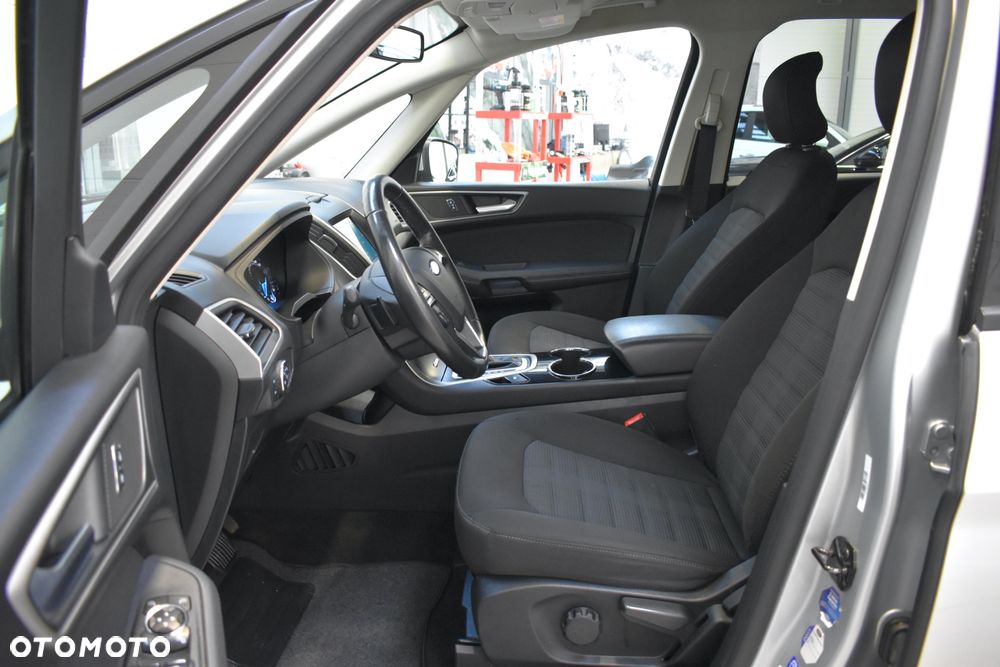 Ford Galaxy - 26