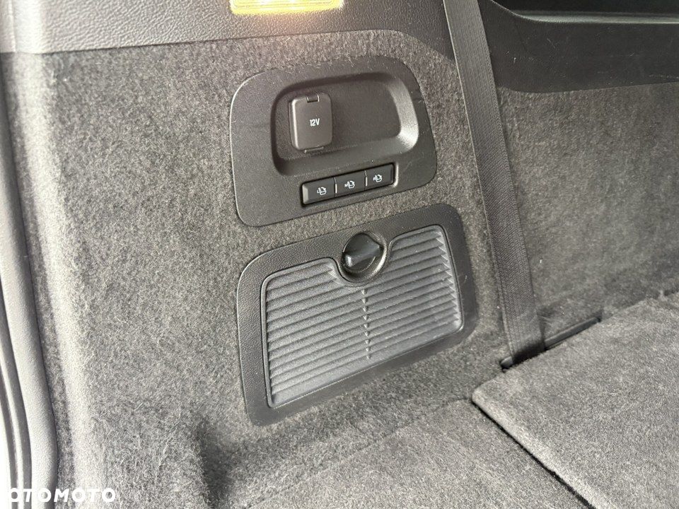 Ford Galaxy 2.0 TDCi Titanium - 38