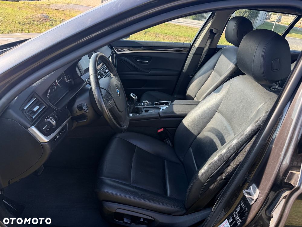 BMW Seria 5 520i Modern Line - 15