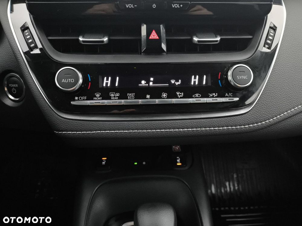 Toyota Corolla 1.8 Hybrid Style - 19