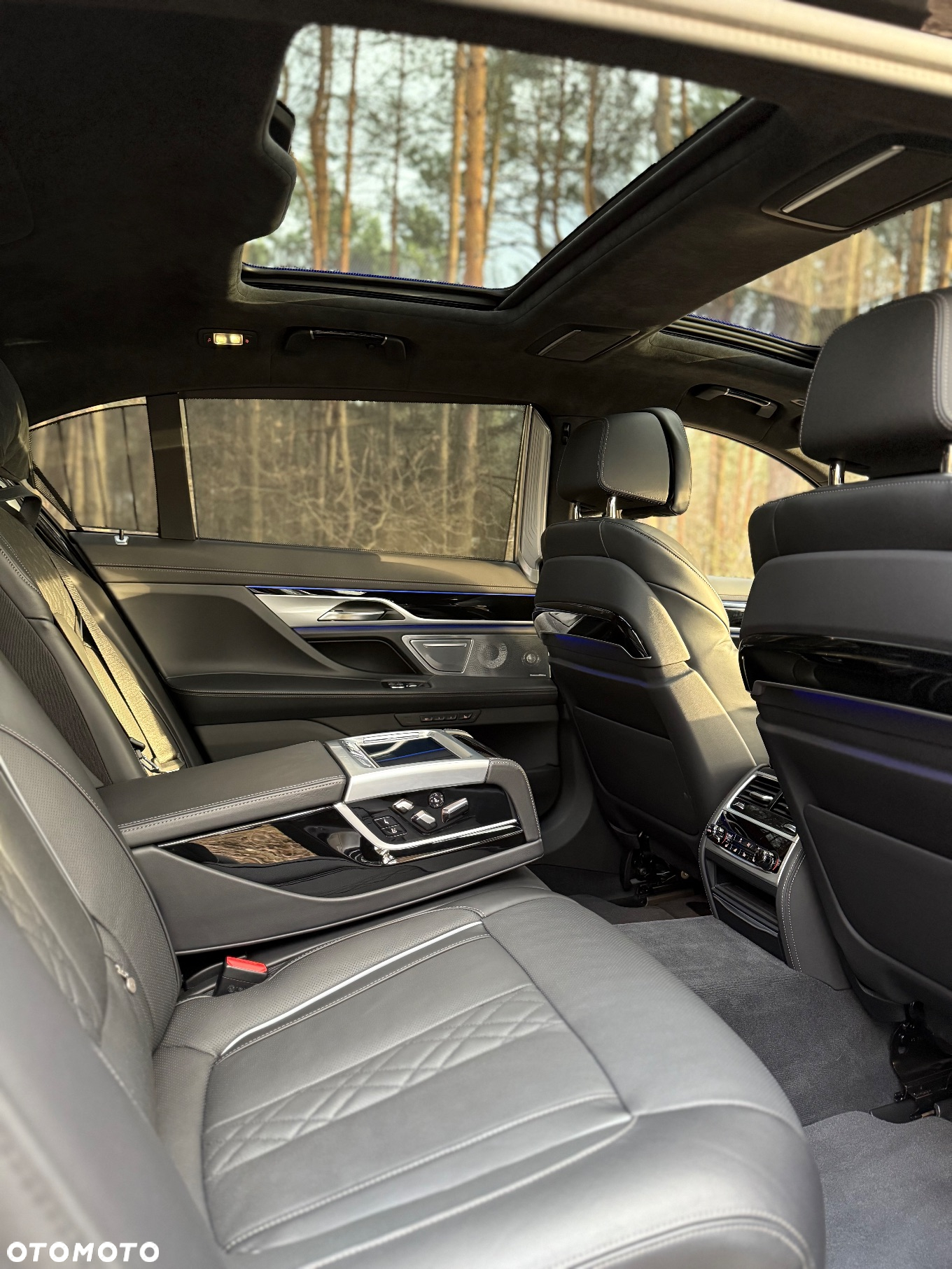 BMW Seria 7 M760Li xDrive - 28