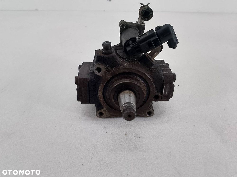 POMPA WTRYSKOWA SKODA FABIA II LIFT 03L130755E 1.6 TDI - 1