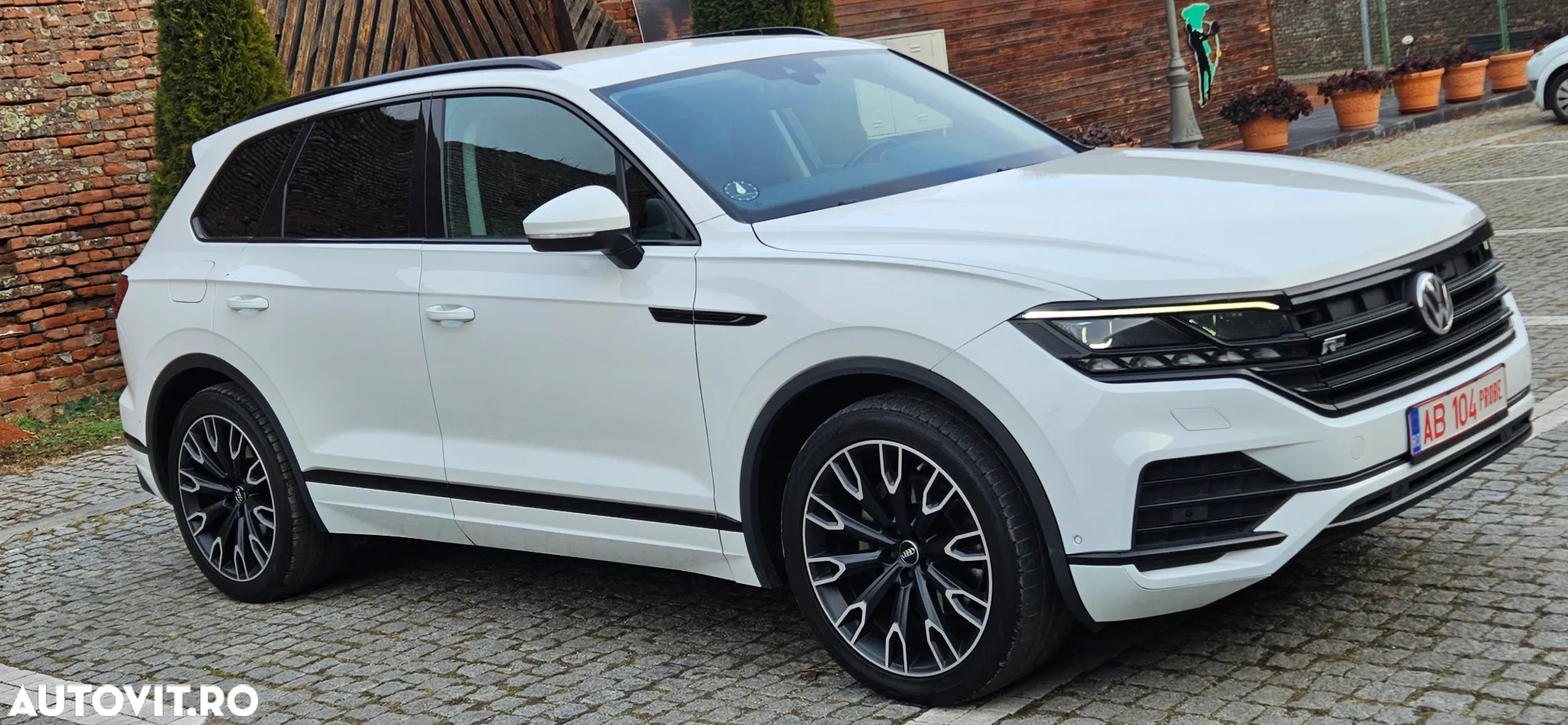 Volkswagen Touareg 3.0 V6 TDI 4Motion DPF Automatik R-Line - 16