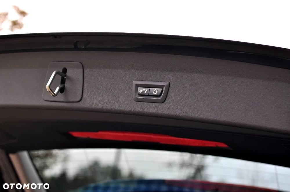 BMW X1 sDrive18d Business Edition - 15