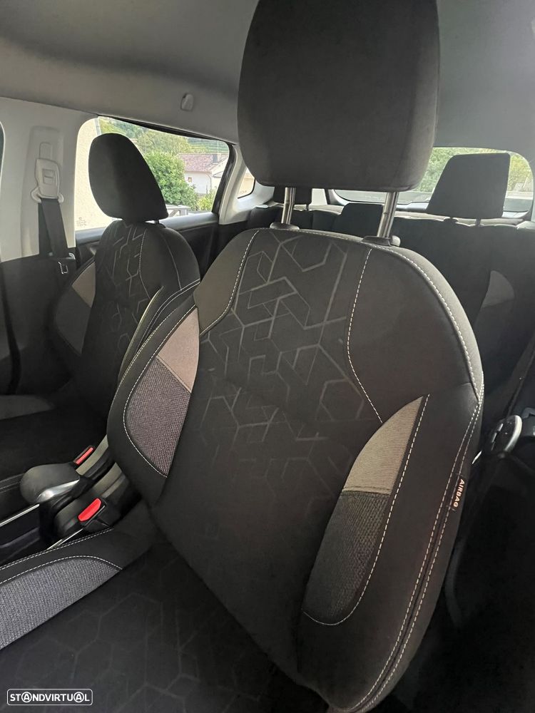 Peugeot 2008 1.2 PureTech Active - 14