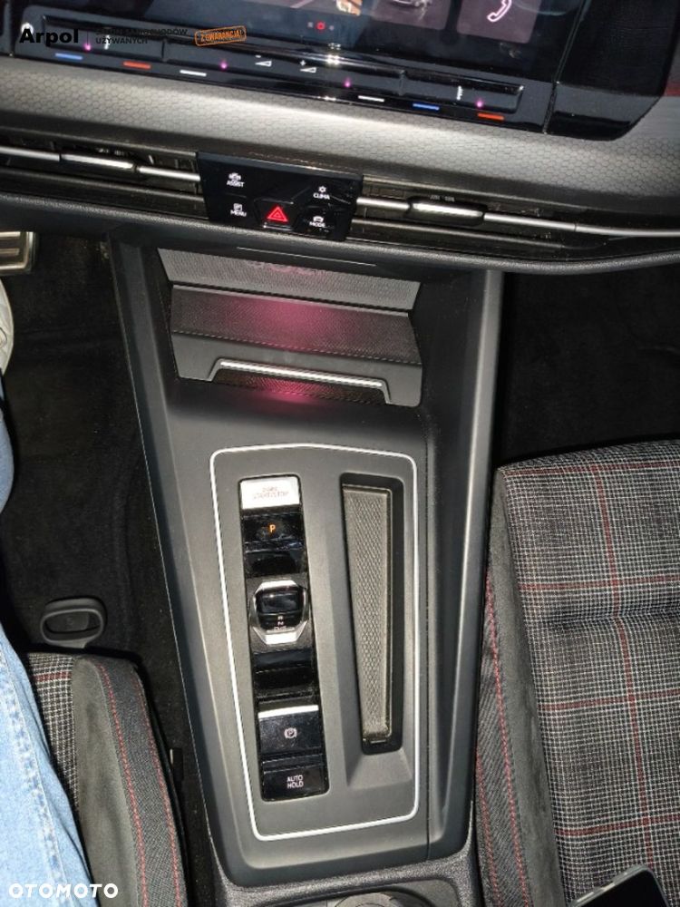 Volkswagen Golf - 18