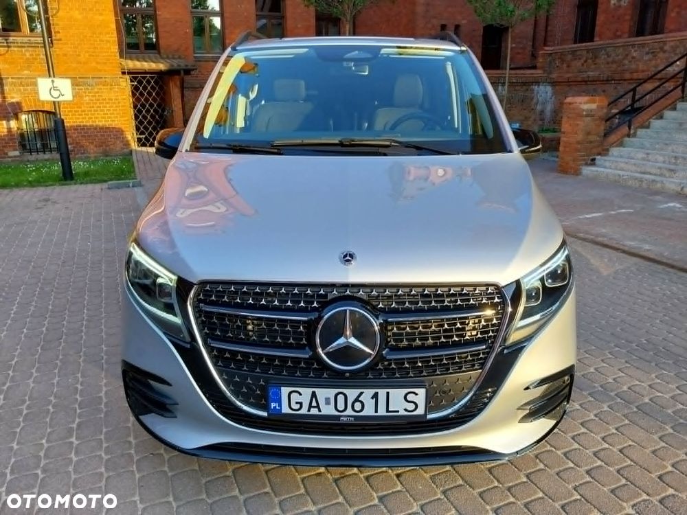 Mercedes-Benz Klasa V 300 d lang 4Matic 9G-TRONIC Style - 9