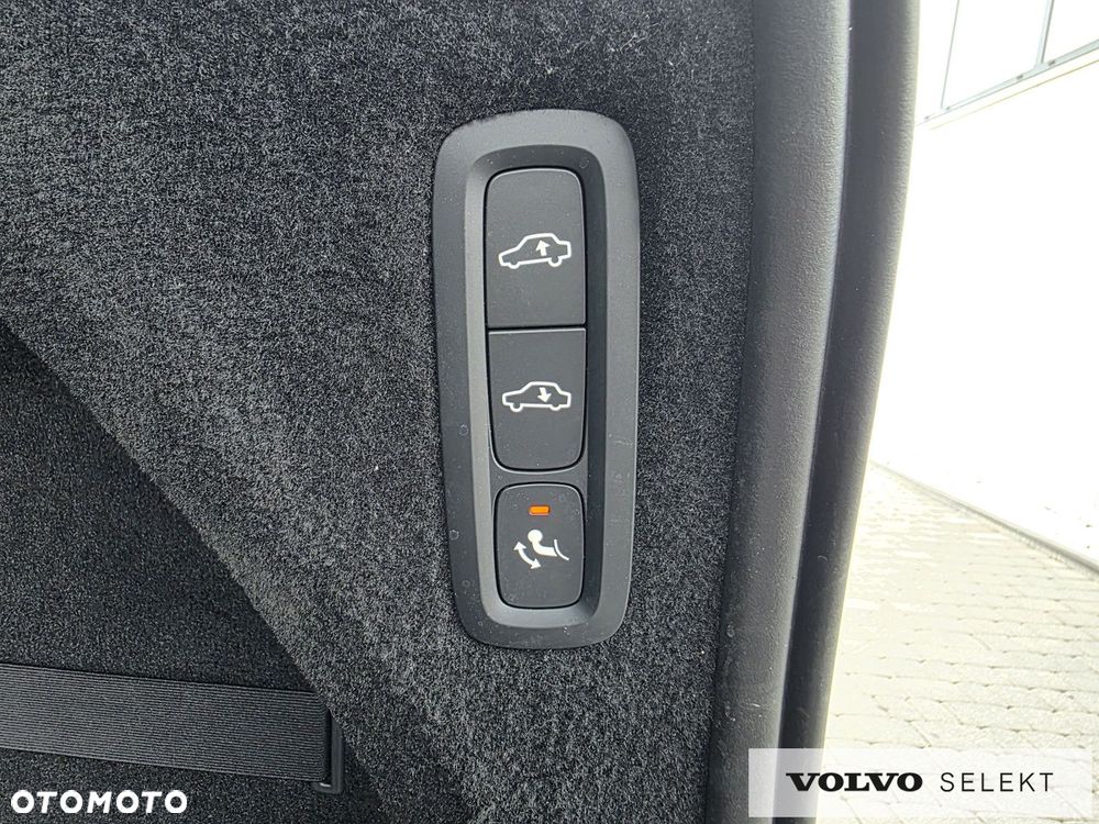 Volvo XC 90 - 19