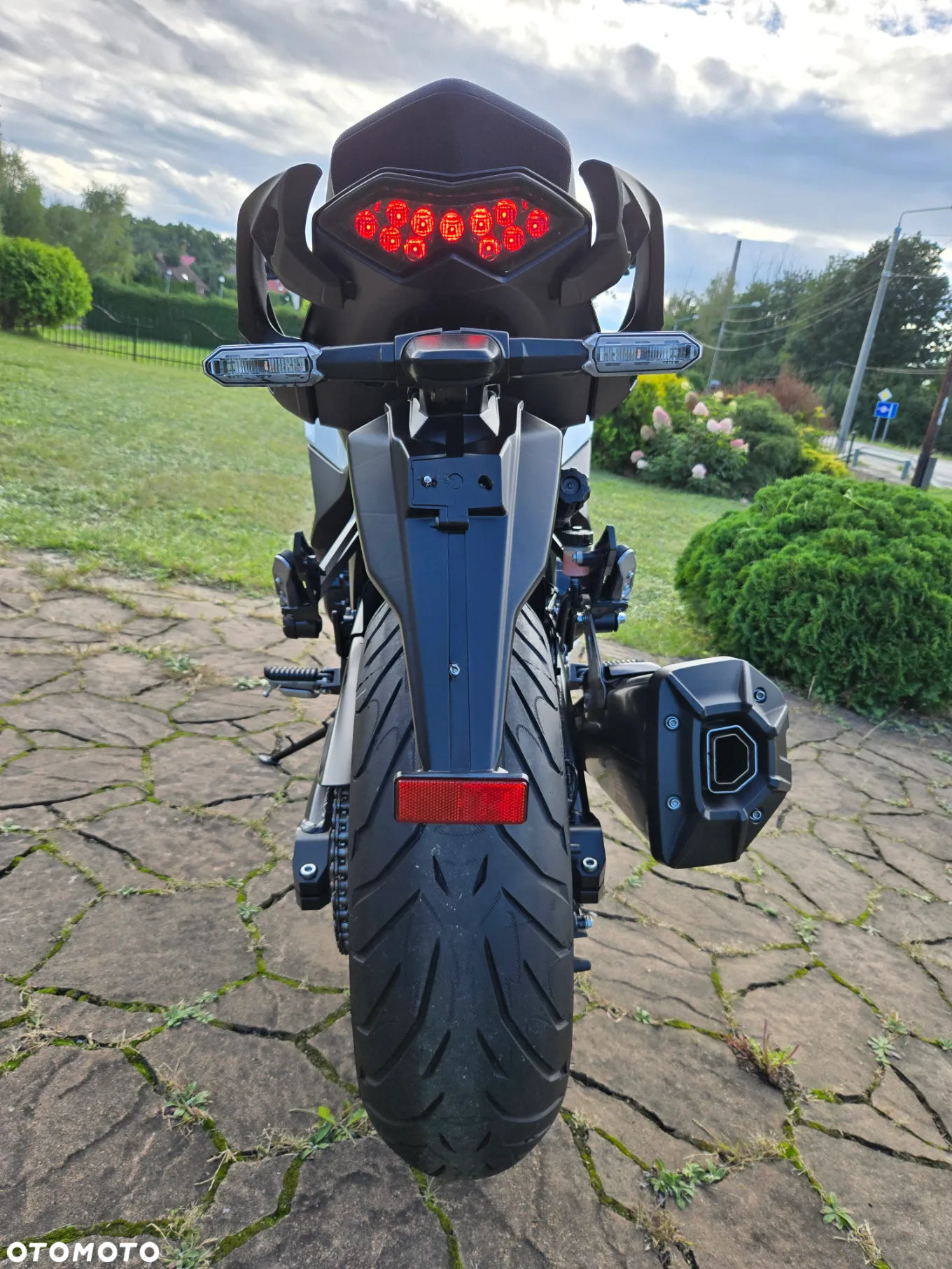 Kawasaki Ninja 1000 SX - 7