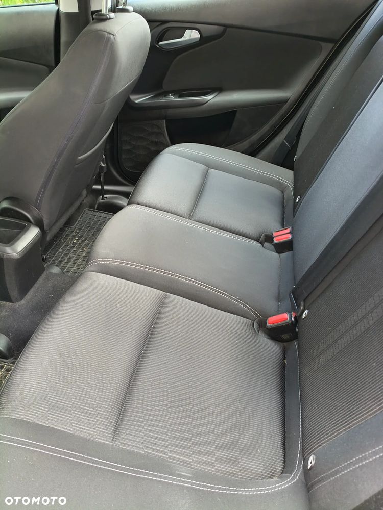 Fiat Tipo 1.6 MultiJet 16v Street - 10