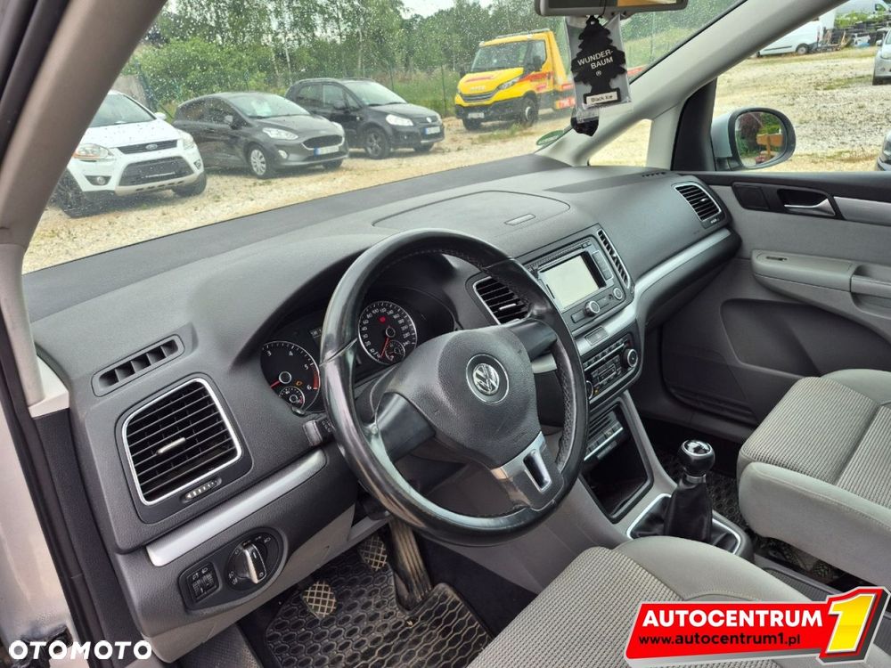 Volkswagen Sharan - 11