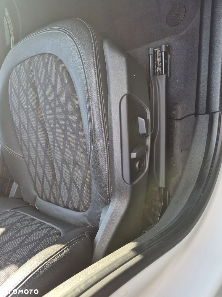 BMW X1 xDrive18d - 19