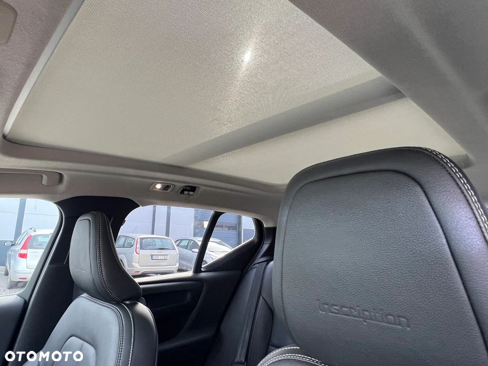 Volvo XC 40 - 23