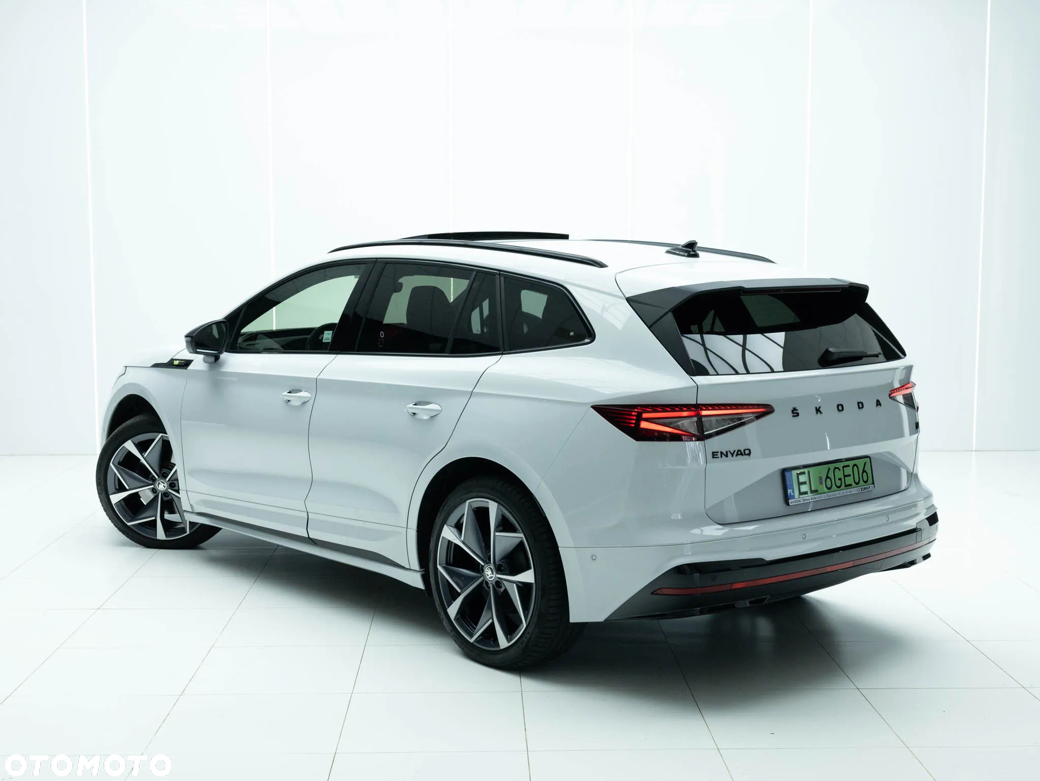 Skoda Enyaq RS 82kWh Maxx - 10