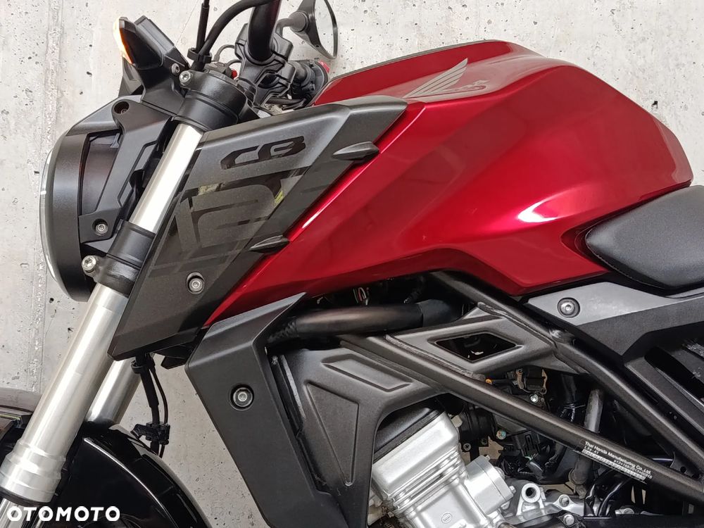 Honda CB - 16