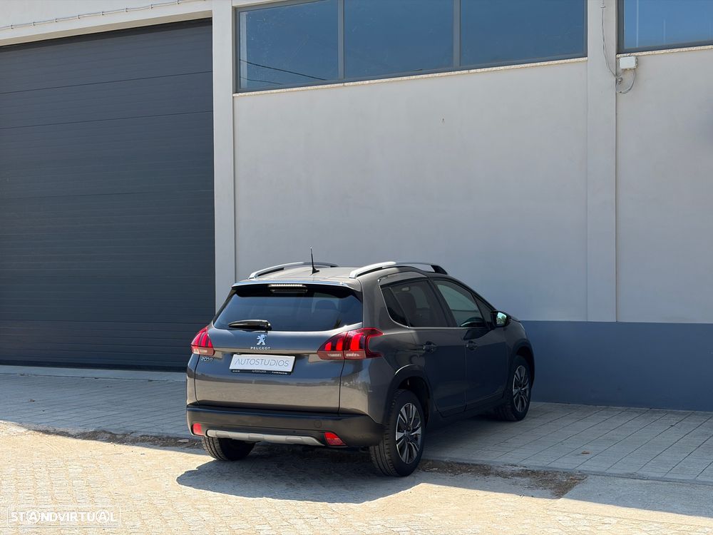 Peugeot 2008 1.2 PureTech Allure EAT6 - 16