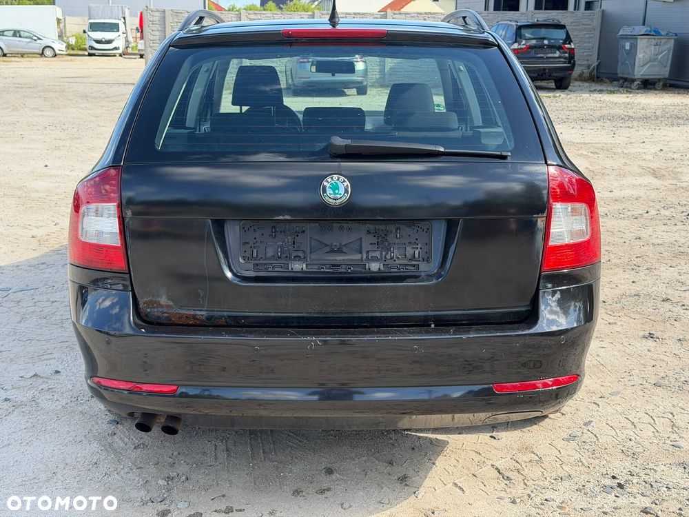 Skoda Octavia 1.6 Combi - 21