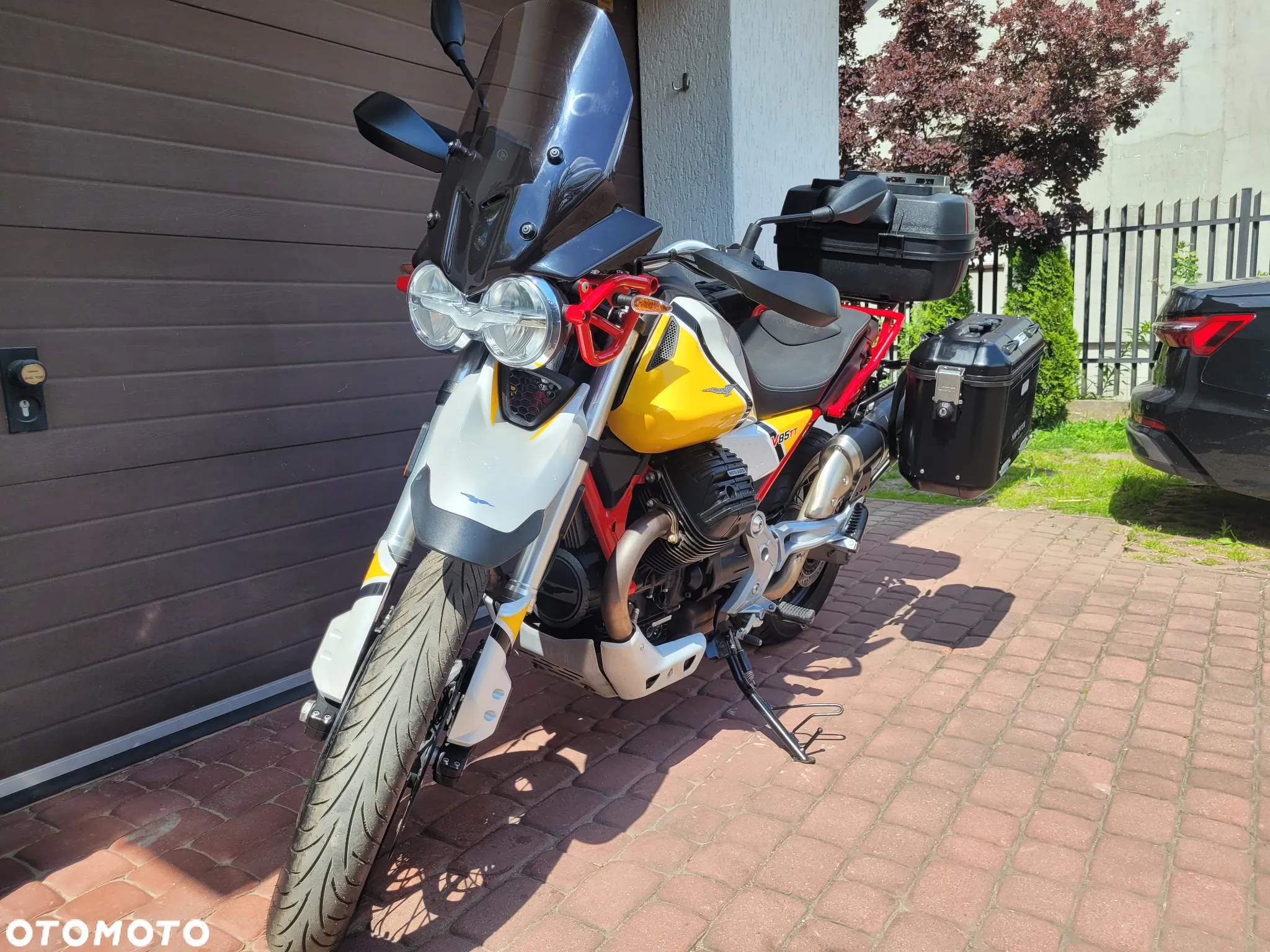 Moto Guzzi V85 - 6