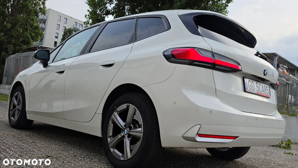 BMW Seria 2 218d - 31