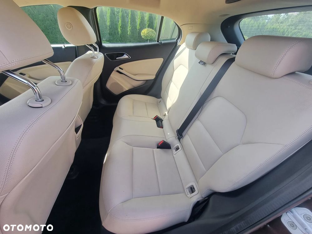 Mercedes-Benz GLA 200 (CDI) d 7G-DCT - 9