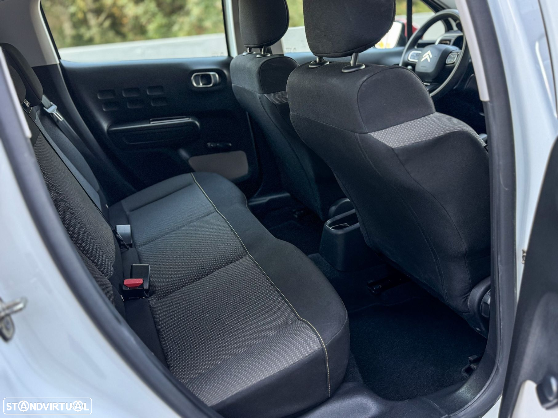Citroën C3 1.2 PureTech Shine - 16