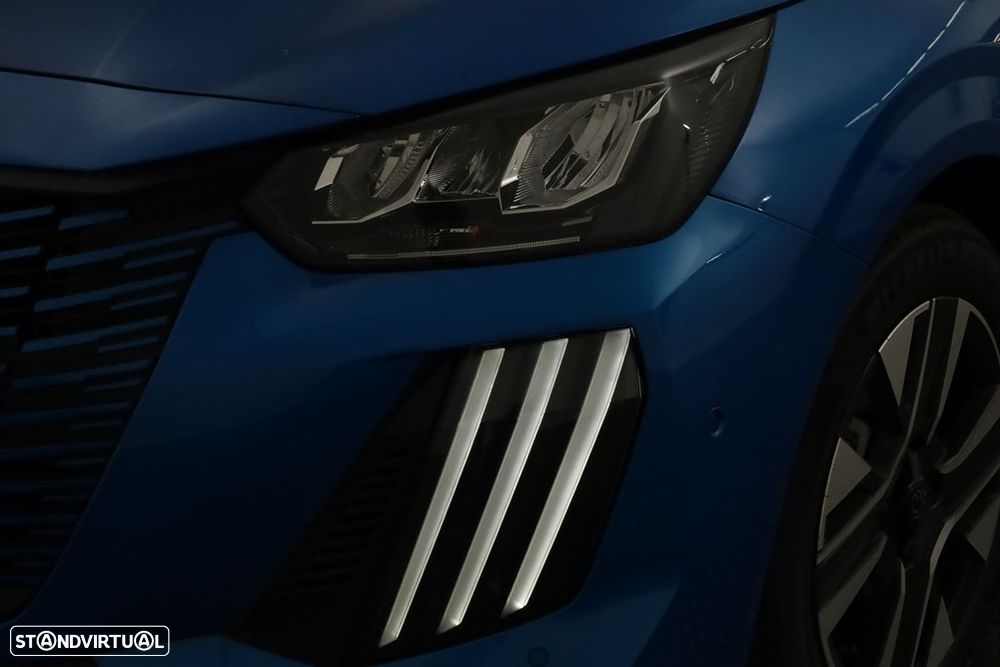 Peugeot 208 1.2 Hybrid Allure e-DCS6 — fotografia 6
