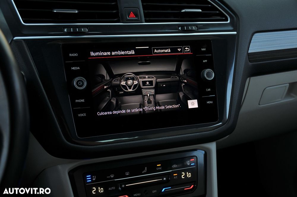 Volkswagen Tiguan 2.0 TDI SCR 4MOTION DSG Elegance - 23