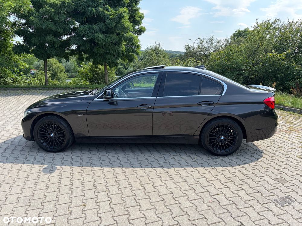 BMW Seria 3 320d xDrive Luxury Line - 9