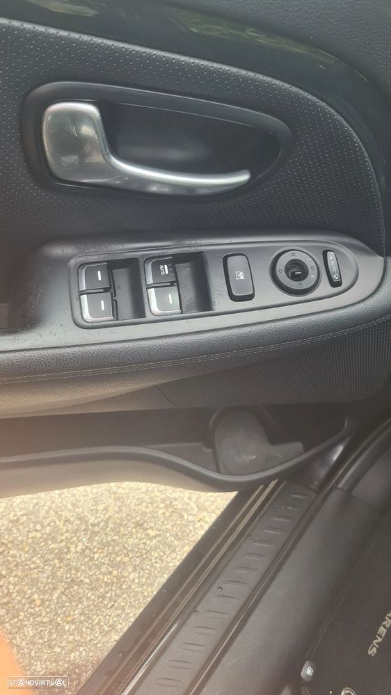 Kia Carens 1.7 CRDi ISG TX 7DCT - 15
