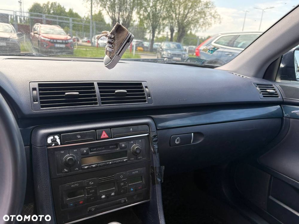 Audi A4 Avant - 9