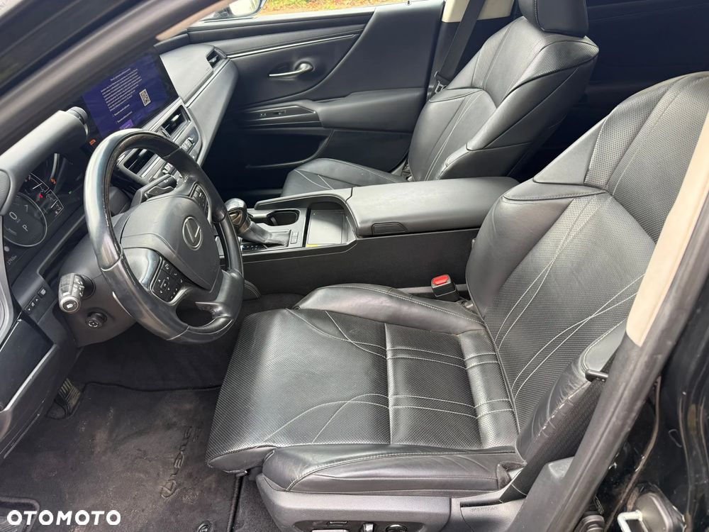 Lexus ES - 12