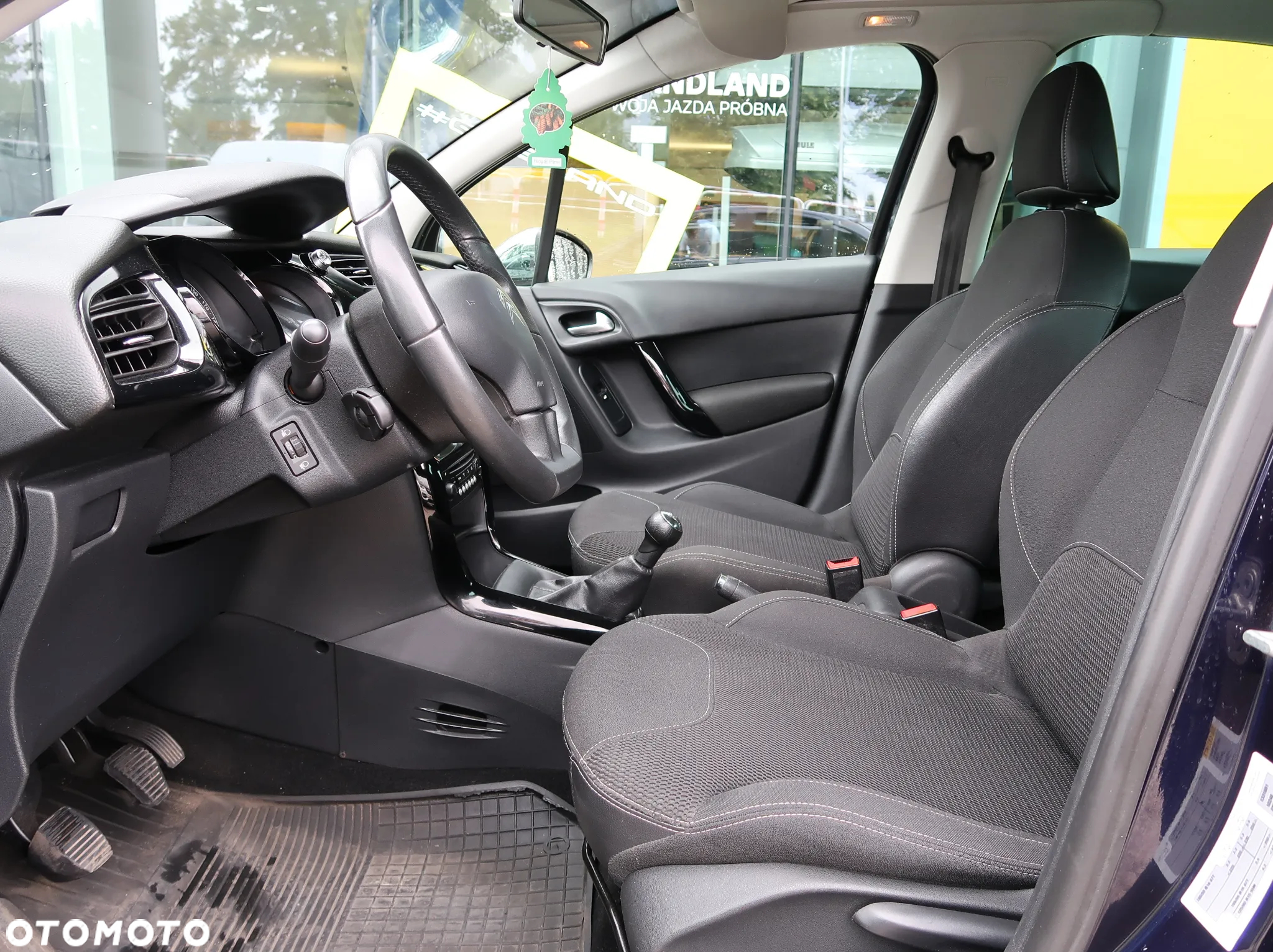 Citroën C3 1.2 PureTech MoreLife - 8