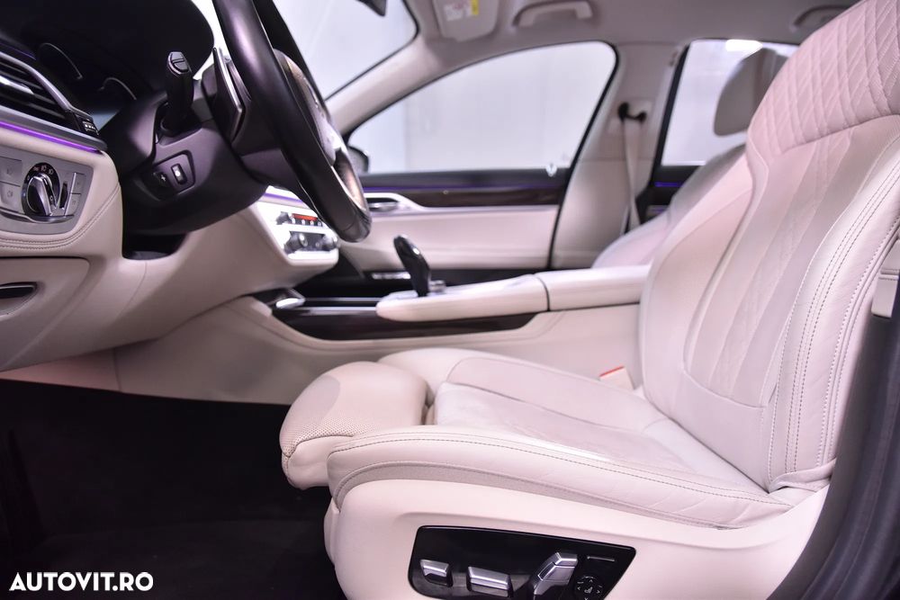 BMW Seria 7 730Ld xDrive - 27