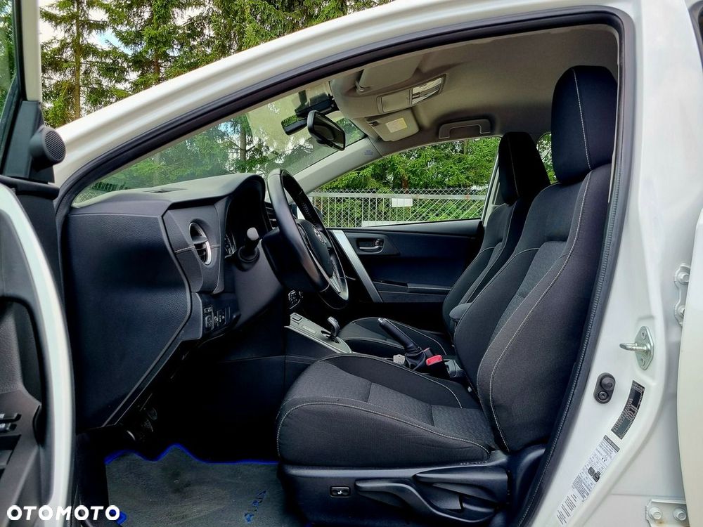 Toyota Auris Hybrid 135 Comfort - 9