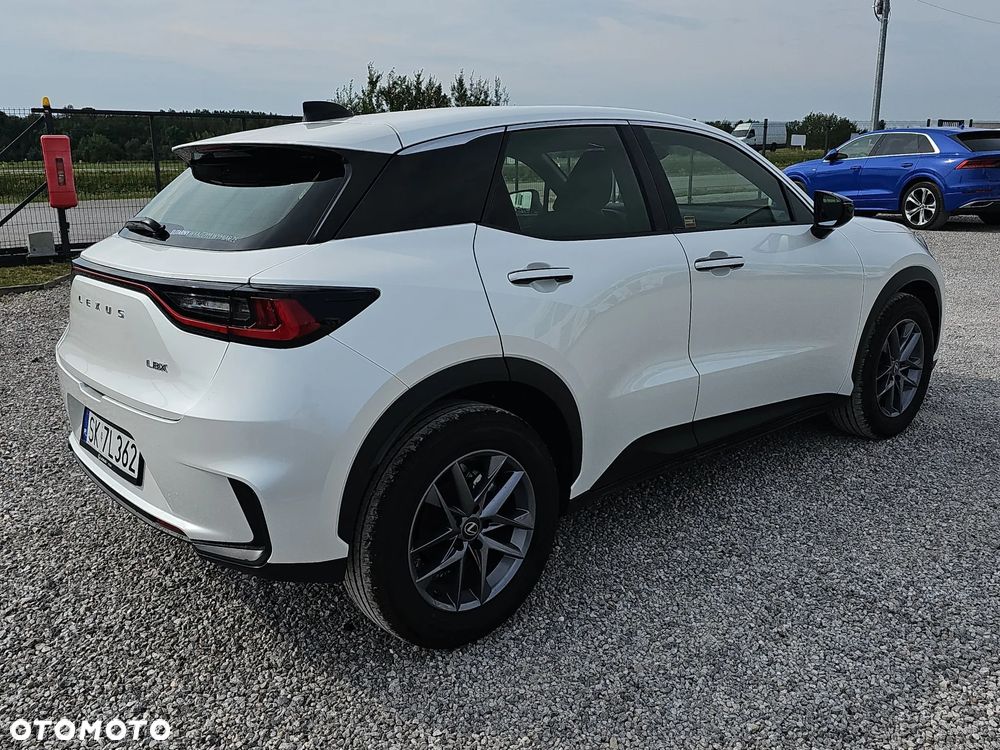 Lexus LBX 1.5 Hybrid - 6