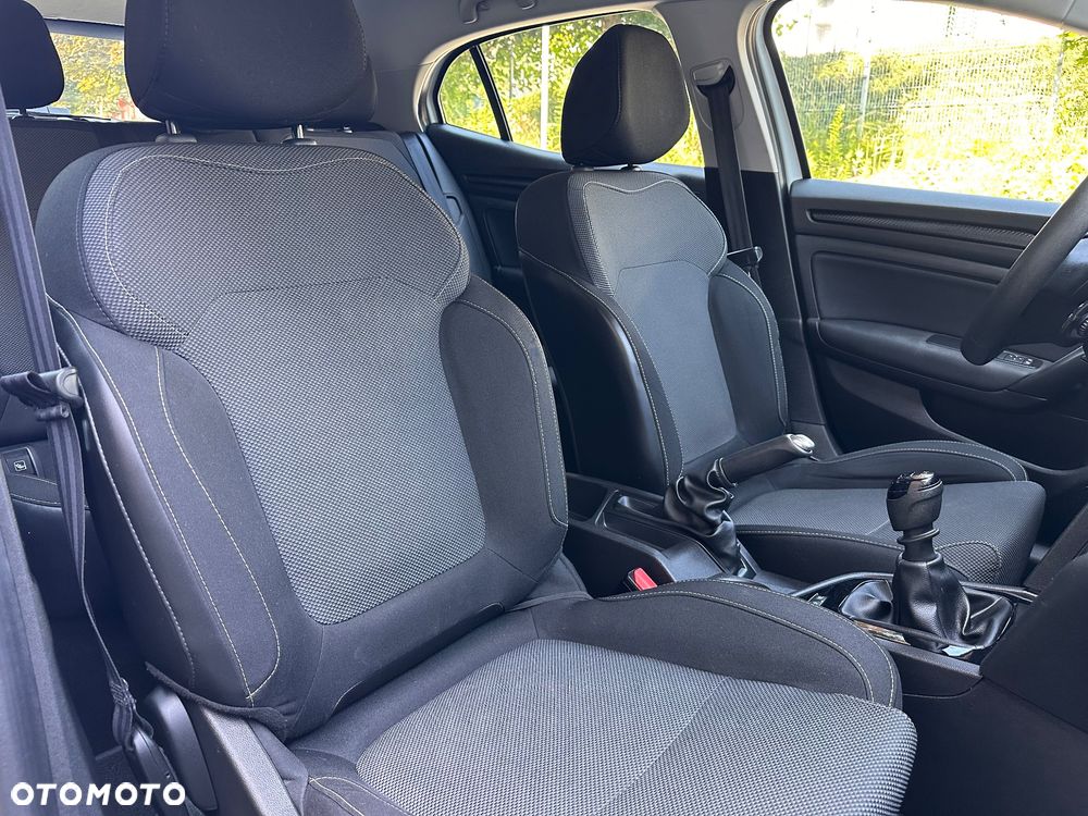 Renault Megane ENERGY TCe 100 LIFE - 12