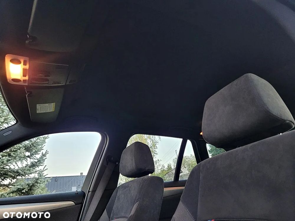 BMW X1 xDrive18d xLine - 21